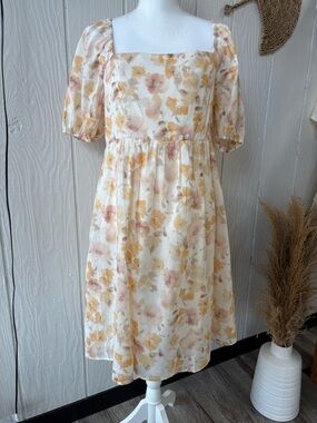 Floral Puff Sleeve Mini Dress in Cream and Soft Yellow